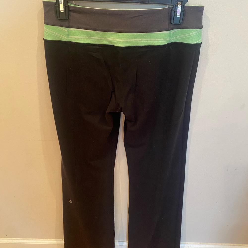 Groove yoga pants. Reversible. Size 8. No flaws. - Picture 2 of 2